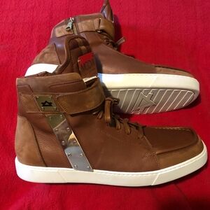 MCCVILL TUELVE OR EIGHT for men zize 12 BROWN